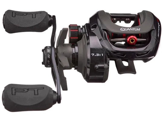 Quantum Smoke S3 Baitcasting Reel Close-up