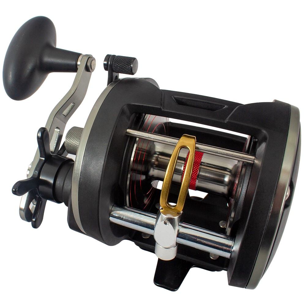 Warfare™ Star Drag Level Wind Conventional Reel with Line Counter